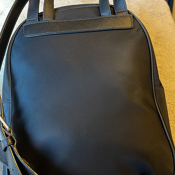 Backpack - Picture 4 of 11